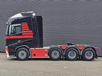 FH16.750 8x4 / 260T / RETARDER / FULL AIR